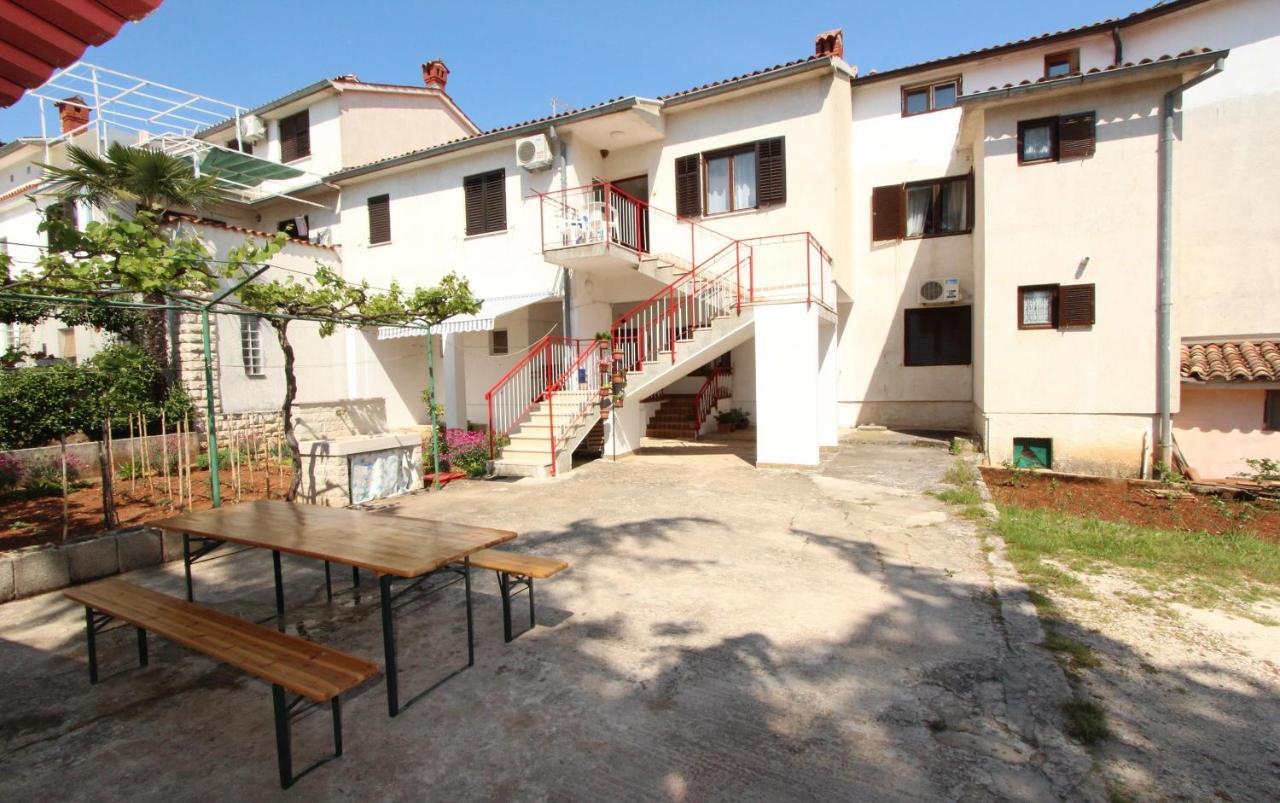 Apartment Gabriel Rovinj Bagian luar foto