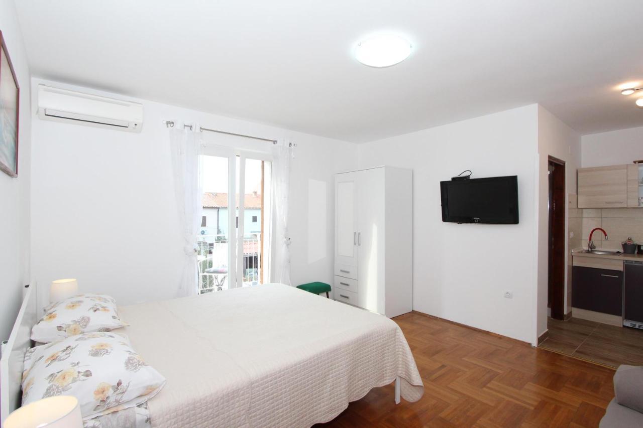 Apartment Gabriel Rovinj Bagian luar foto