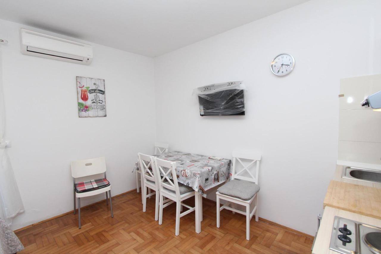 Apartment Gabriel Rovinj Bagian luar foto