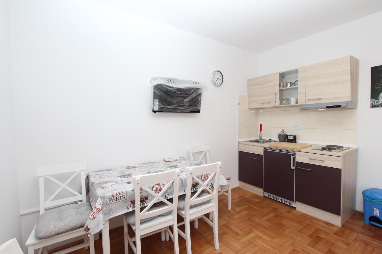 Apartment Gabriel Rovinj Bagian luar foto