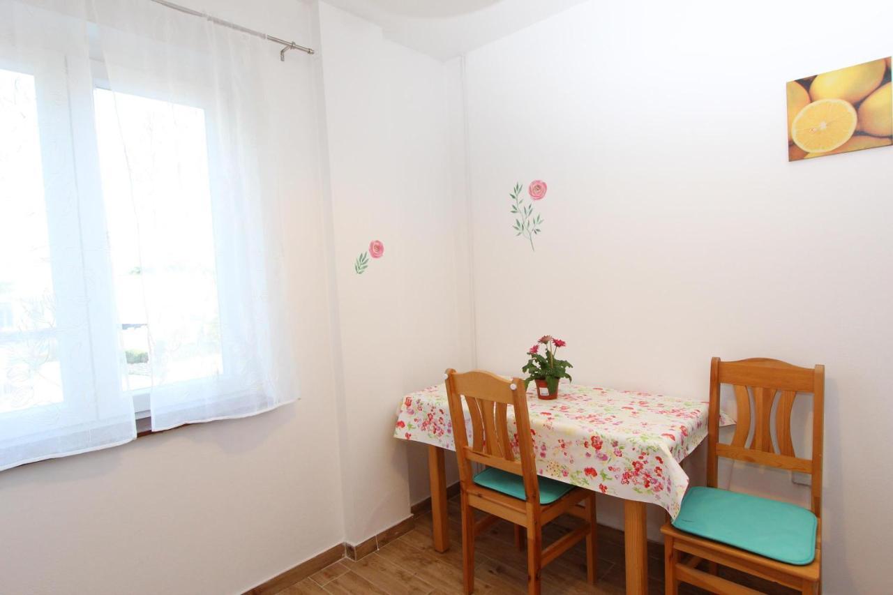 Apartment Gabriel Rovinj Bagian luar foto