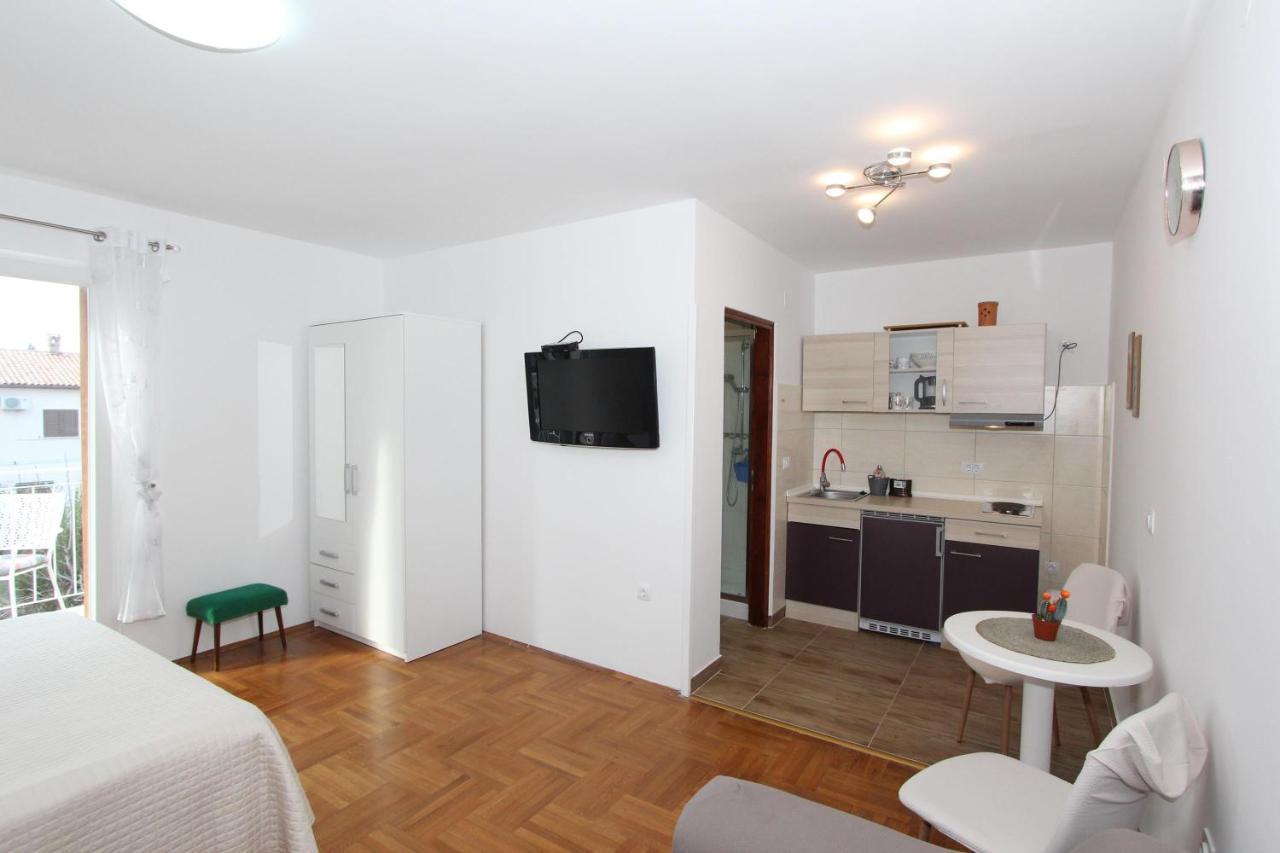 Apartment Gabriel Rovinj Bagian luar foto