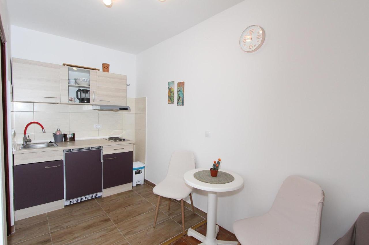 Apartment Gabriel Rovinj Bagian luar foto